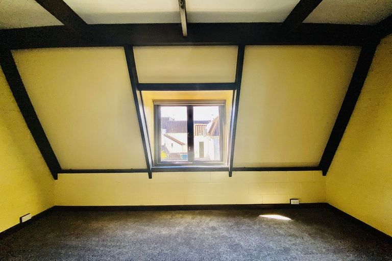 Photo of property in 13/10 Pitarua Street, Thorndon, Wellington, 6011