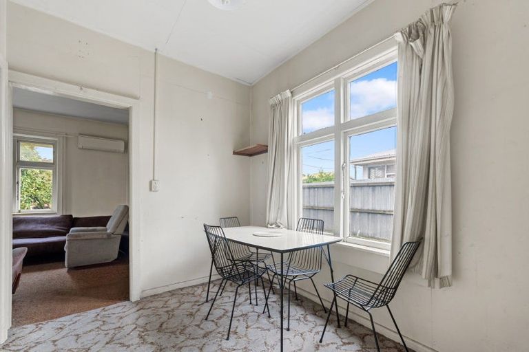 Photo of property in 12 Somerset Crescent, Spreydon, Christchurch, 8024