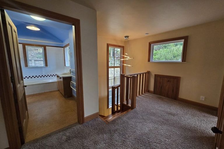 Photo of property in 34 Moana Road, Days Bay, Lower Hutt, 5013