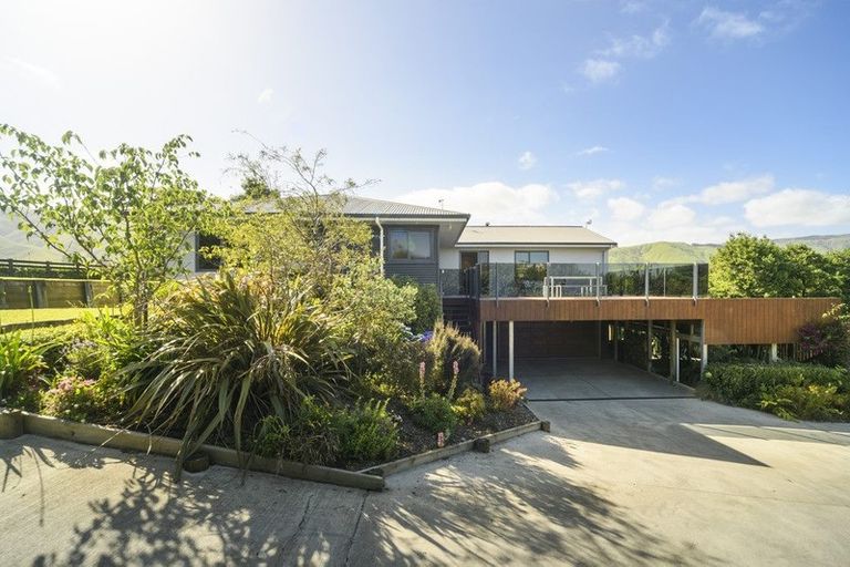 Photo of property in 88 Tokomaru Road East, Tokomaru, Palmerston North, 4474