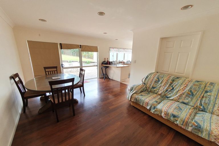 Photo of property in 47 Lagoon Way, West Harbour, Auckland, 0618