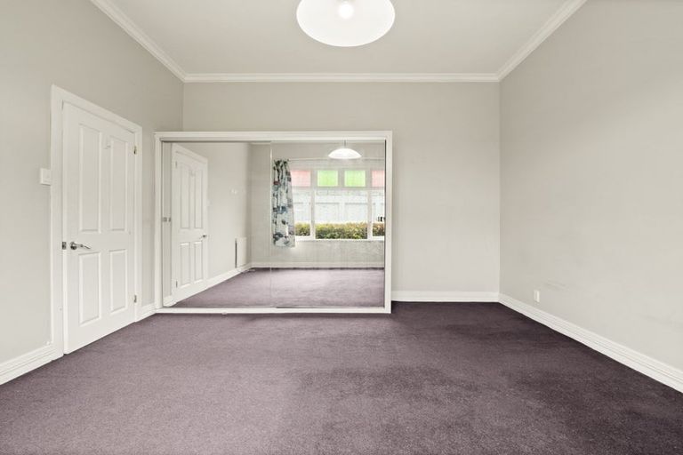 Photo of property in 195 Macandrew Road, South Dunedin, Dunedin, 9012