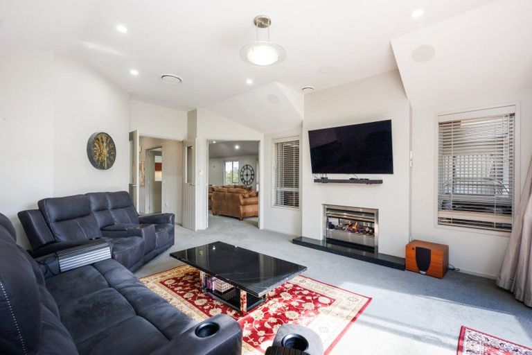 Photo of property in 3 Windsor Street, Terrace End, Palmerston North, 4410