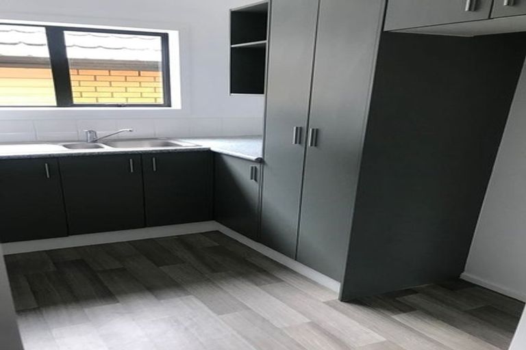 Photo of property in St Claire Village, 141/172 Mcleod Road, Te Atatu South, Auckland, 0610