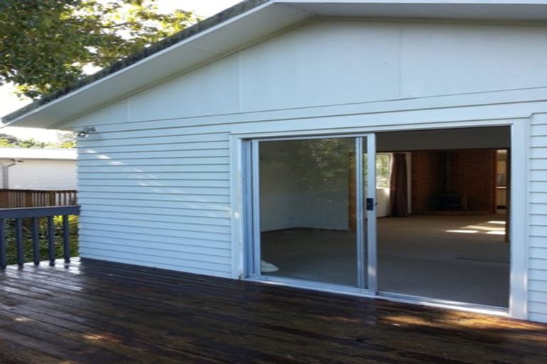 Photo of property in 73 Alexander Avenue, Torbay, Auckland, 0630