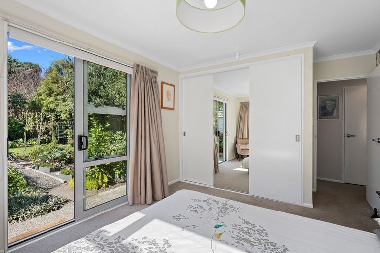 Photo of property in 15 Napier Grove, Waikanae Beach, Waikanae, 5036