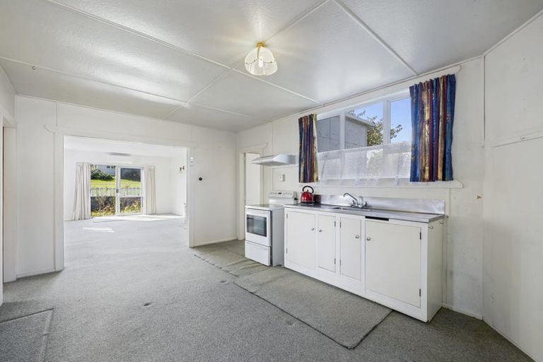 Photo of property in 71 Seymour Street, Waitara, 4320