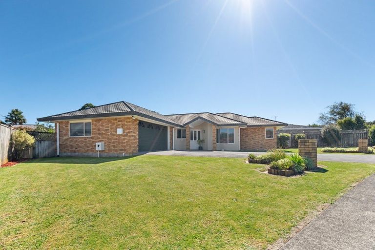 Photo of property in 4 Adam Lile Drive, Highlands Park, New Plymouth, 4312