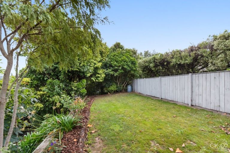 Photo of property in 32a Dowling Grove, Silverstream, Upper Hutt, 5019