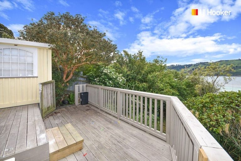 Photo of property in 2 Waireka Street, Ravensbourne, Dunedin, 9022