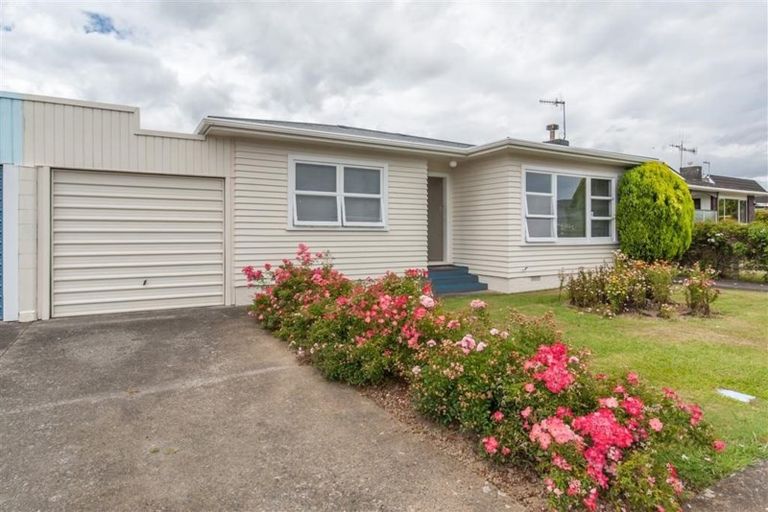 Photo of property in 30 Rugby Street, Levin, 5510