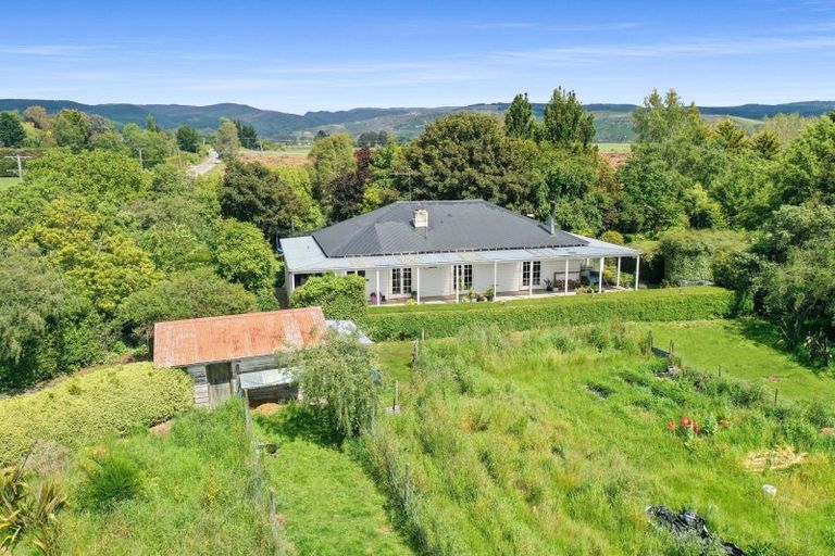 Photo of property in 37 Bluff Hill Road, Waianakarua, Oamaru, 9495