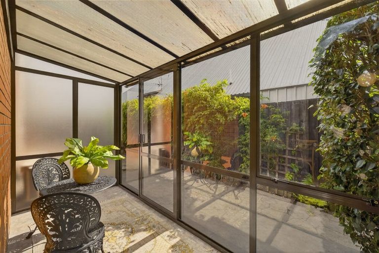 Photo of property in 196 Hawthornden Road, Avonhead, Christchurch, 8042