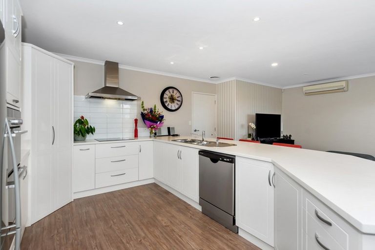 Photo of property in 24 Portobello Way, Huntington, Hamilton, 3210