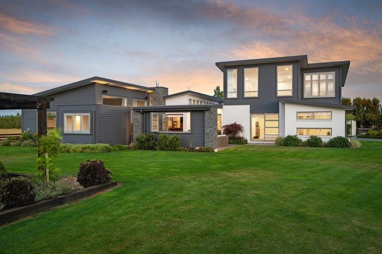 Photo of property in 692 Marshland Road, Ouruhia, Christchurch, 8083