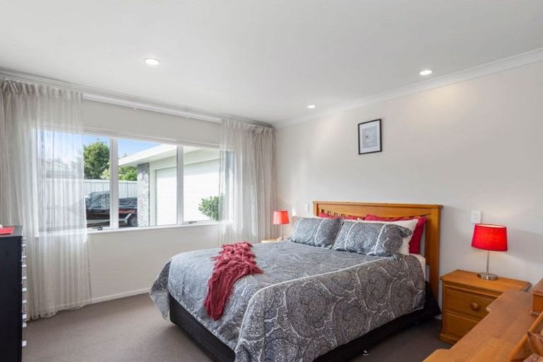 Photo of property in 52 Ocean Crest, Papamoa Beach, Papamoa, 3118