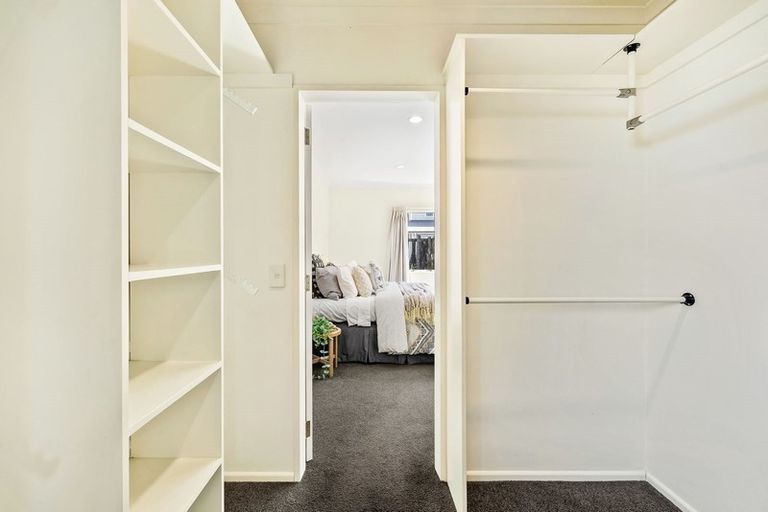 Photo of property in 11 Avion Terrace, Raumati Beach, Paraparaumu, 5032