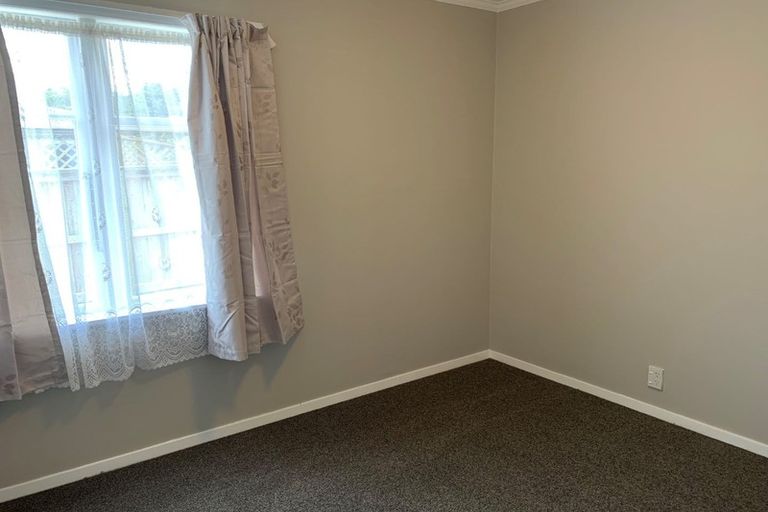 Photo of property in 1/173 Wainuiomata Road, Wainuiomata, Lower Hutt, 5014