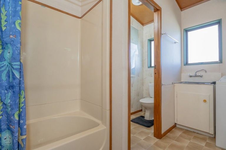 Photo of property in 20 Oyster Drive, Cooks Beach, Whitianga, 3591