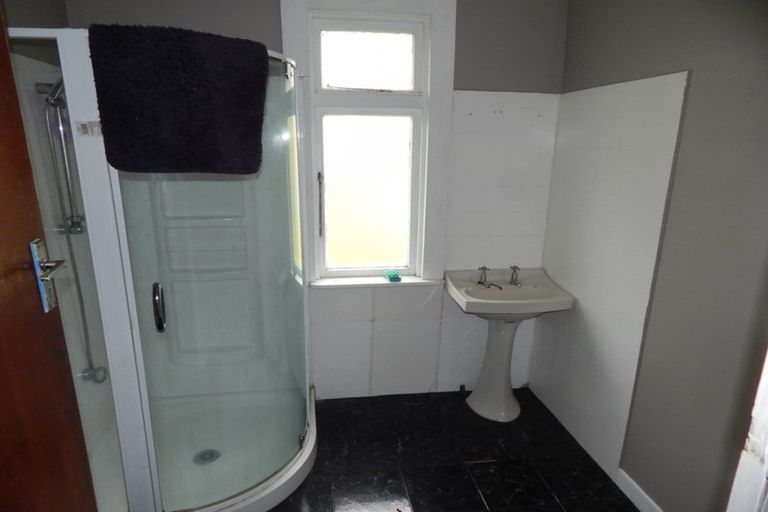 Photo of property in 1 Curtis Street, Hector, 7822