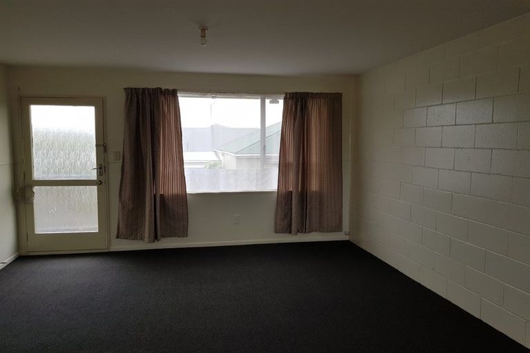 Photo of property in 2/72 Fairfield Avenue, Addington, Christchurch, 8024