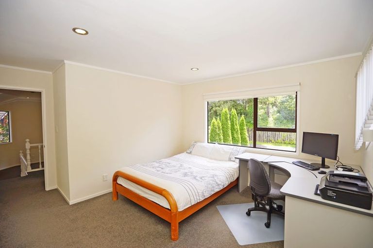 Photo of property in 17 Homewood Place, Chatswood, Auckland, 0626