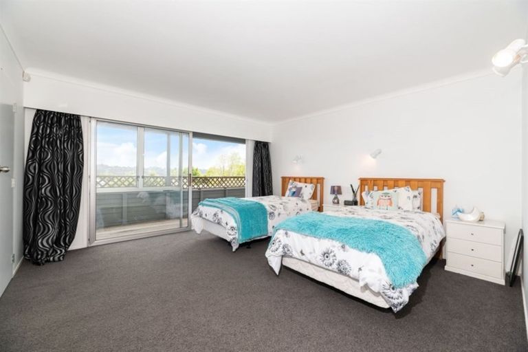 Photo of property in 6 Isobel Road, Greenhithe, Auckland, 0632