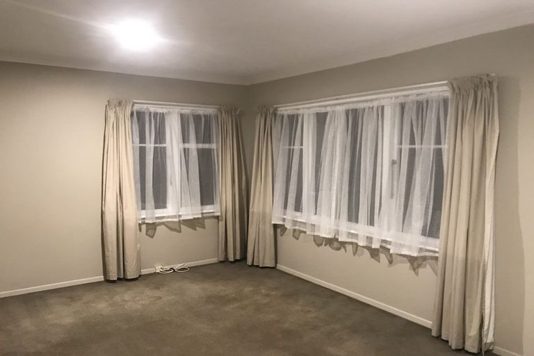 Photo of property in 42a Ebdentown Street, Ebdentown, Upper Hutt, 5018