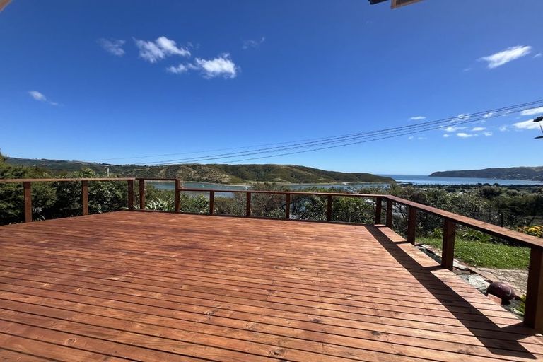 Photo of property in 41 Kiriwai Road, Paremata, Porirua, 5024