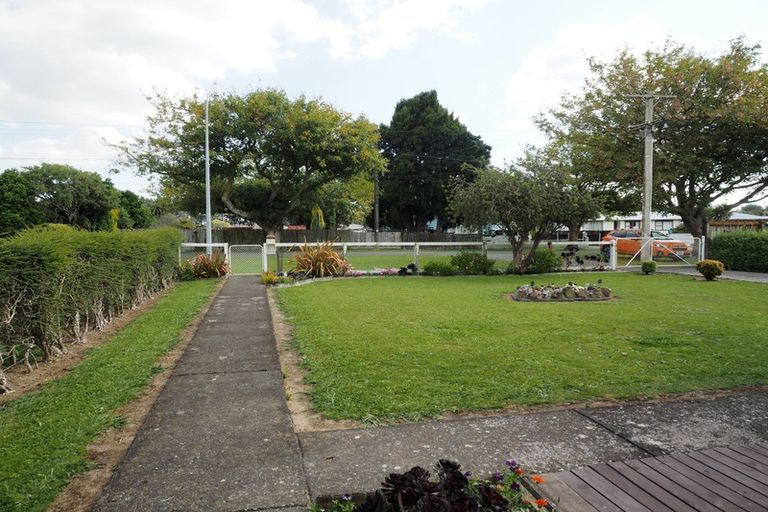 Photo of property in 77 Stout Street, Shannon, 4821