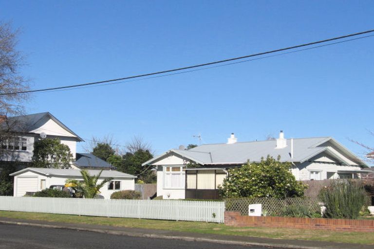 Photo of property in 402 Kitchener Street, Hastings, 4122