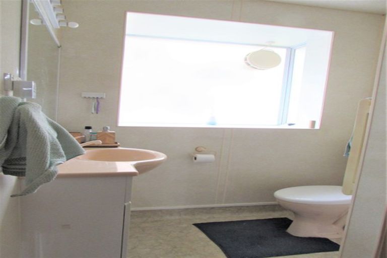 Photo of property in 121 Kings Crescent, Hutt Central, Lower Hutt, 5010