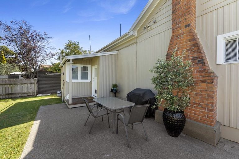 Photo of property in 28 Summerhays Street, Terrace End, Palmerston North, 4410