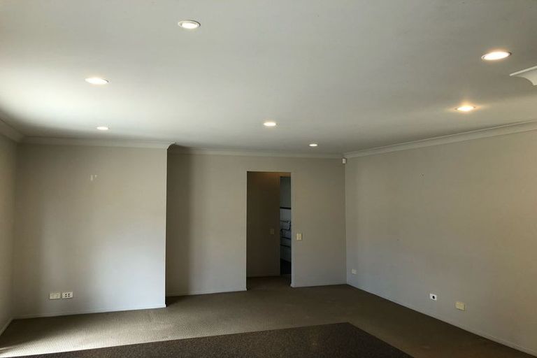 Photo of property in 59 Skelligs Drive, Flat Bush, Auckland, 2019