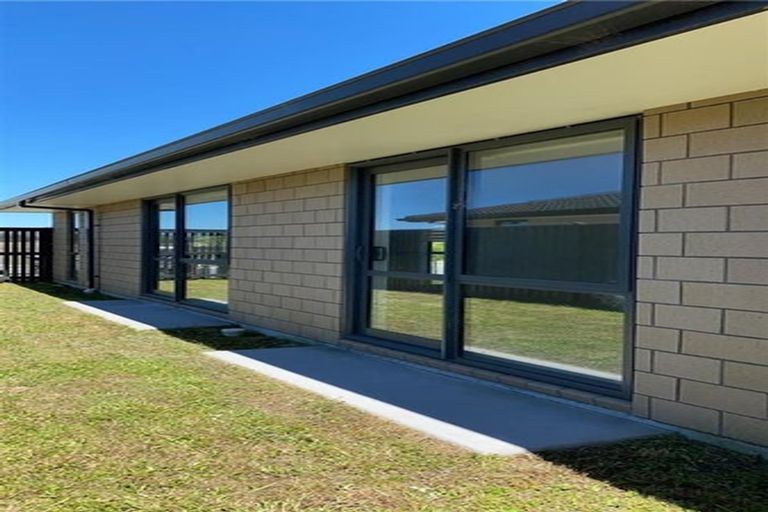 Photo of property in 42 Te Ranga Memorial Drive, Pyes Pa, Tauranga, 3112