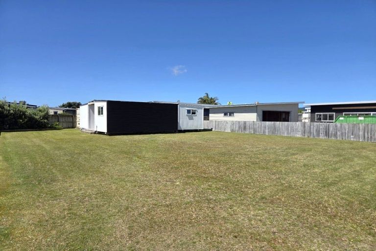 Photo of property in 105 Taupata Way, Matarangi, Whitianga, 3592
