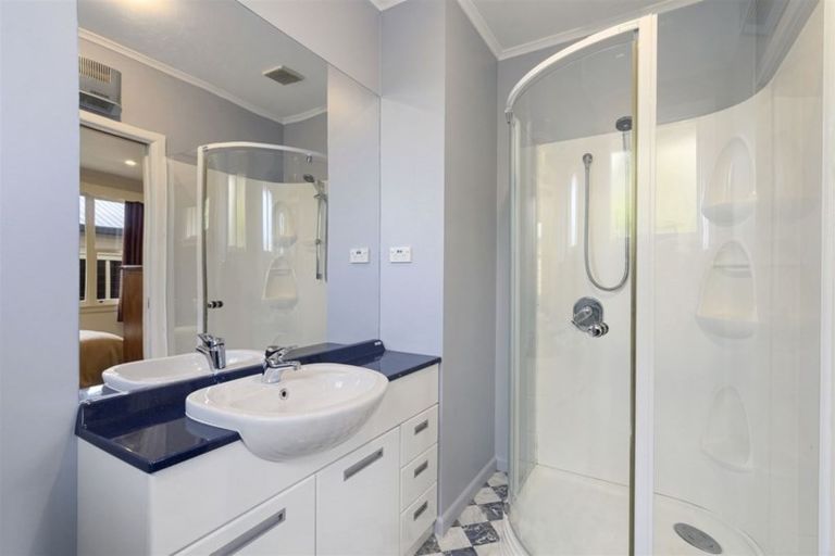 Photo of property in 225 Innes Road, St Albans, Christchurch, 8052