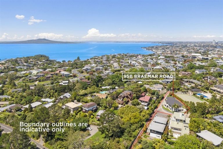 Photo of property in 95b Braemar Road, Castor Bay, Auckland, 0620