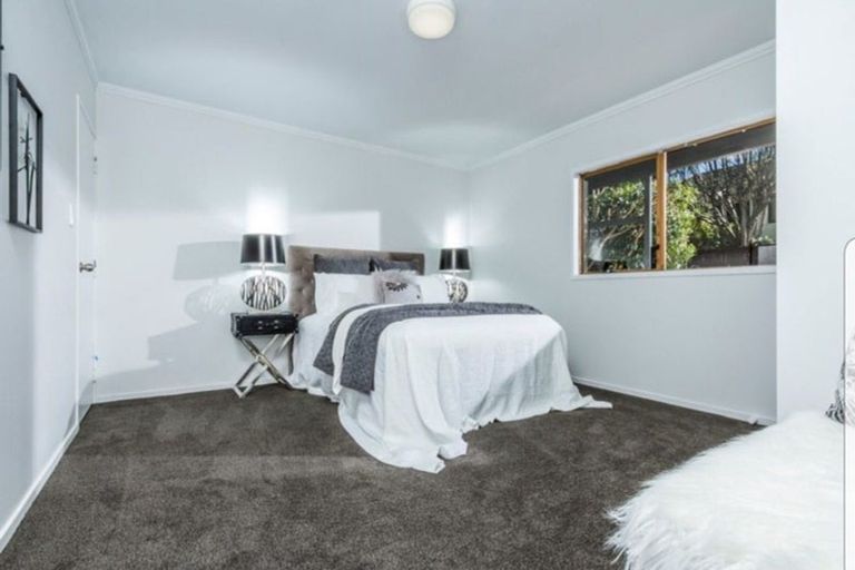 Photo of property in 2/15 Long Bay Drive, Torbay, Auckland, 0630