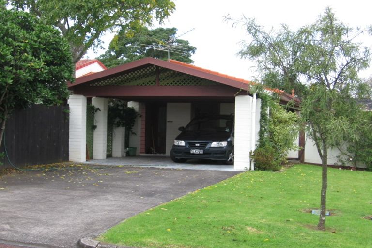 Photo of property in 2/4 Pegasus Place, Half Moon Bay, Auckland, 2012