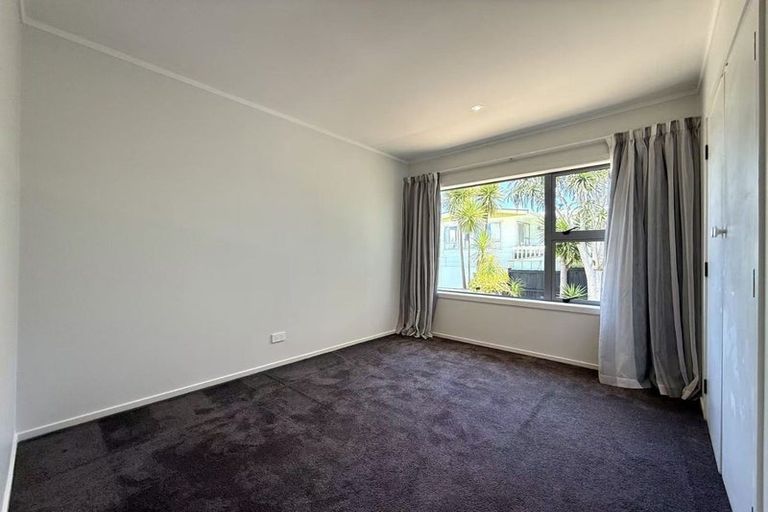Photo of property in 264 Glenvar Road, Torbay, Auckland, 0630