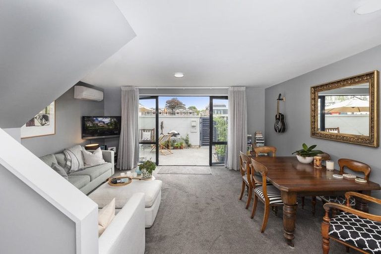 Photo of property in 216 Gloucester Street, Christchurch Central, Christchurch, 8011