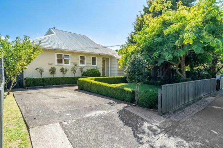 Photo of property in 12 Freyberg Street, Waterloo, Lower Hutt, 5011