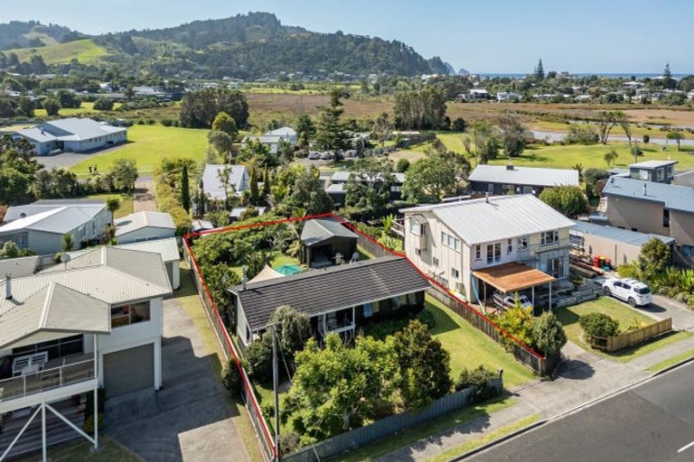 Photo of property in 64 Manaia Road, Tairua, 3508
