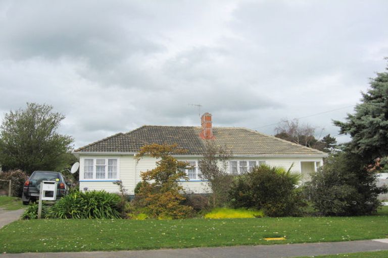 Photo of property in 5 Hutchison Crescent, Durie Hill, Whanganui, 4500
