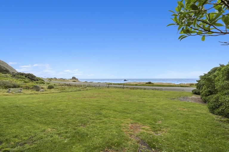 Photo of property in 10 Ben Avon Grove, Cape Palliser, Pirinoa, 5772