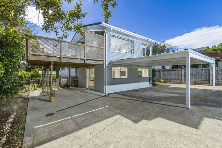 Photo of property in 215 Manuka Road, Bayview, Auckland, 0629