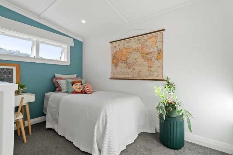 Photo of property in 2 Karamu Street, Ngaio, Wellington, 6035