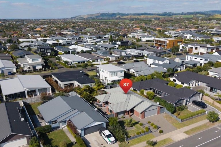 Photo of property in 87 Sandhurst Drive, Papamoa Beach, Papamoa, 3118