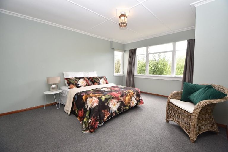 Photo of property in 229 High Street North, Carterton, 5713